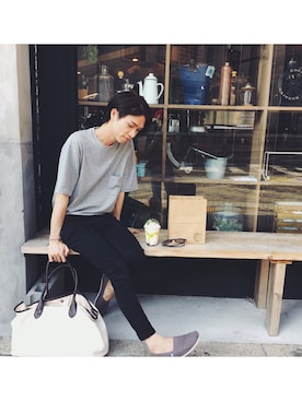 「present（プレゼント）のアイテム（バッグ）」を使った、Nguyen Phatさん（メンズ・165cm）の秋コーディネート