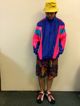 「ハデ色」｜「アイテム（ジャケット/アウター）」を使った、RyanGiusuさん（メンズ・178cm）の秋コーディネート