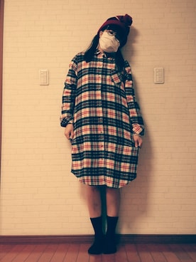 「アイテム（シャツワンピース、レッド系）」を使った、ななさん（レディース・158cm）の冬コーディネート
