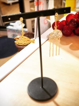 「chambre de charme（シャンブルドゥシャーム）のアイテム（ピアス（両耳用））」を使った、SH-AIさん（レディース・162cm）の冬コーディネート