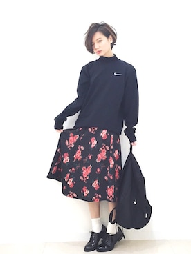 「スエット」｜「アイテム（モカシン/デッキシューズ）」を使った、ARISAさん（レディース・157cm）の冬コーディネート