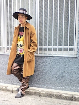 「ロックT」｜「アイテム（ステンカラーコート）」を使った、_&Co.さん（メンズ・176cm）の冬コーディネート