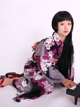 ニコアンティークさんのコーディネート