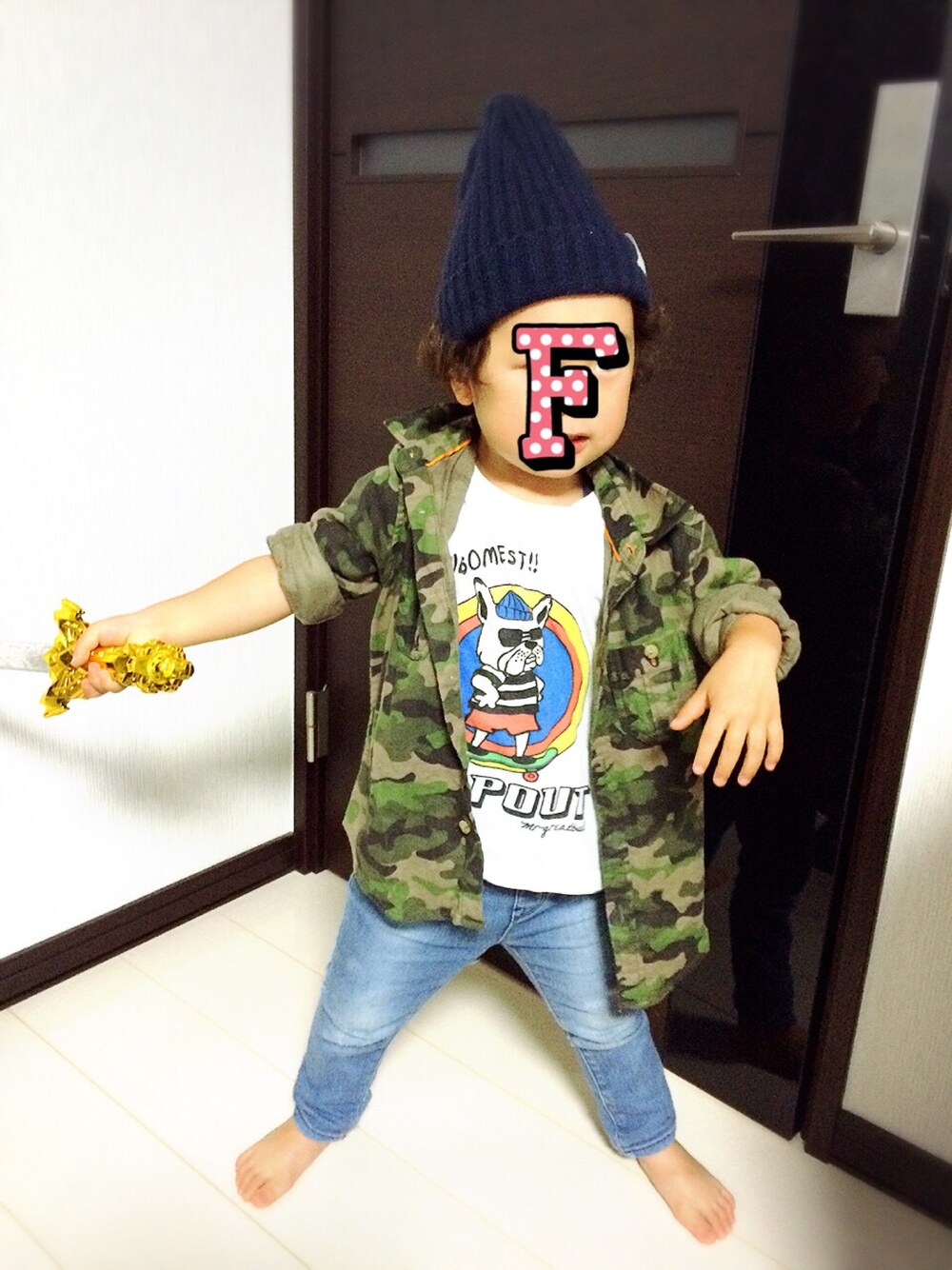 「男の子、キッズコーデ、ユニクロ」｜「UNIQLOのアイテム（ミリタリージャケット、グリーン系）」を使った、fuu__tooさん（キッズ・100cm）の秋コーディネートの1枚目の写真