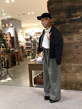 「ニコアンド」｜「アイテム（ミリタリージャケット）」を使った、池田 美香さん（レディース・160cm）の秋コーディネート