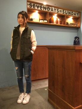 「SEVENDAYS=SUNDAY（セブンデイズサンデイ）のアイテム（ベスト）」を使った、mayukoさん（レディース・157cm）の秋コーディネート