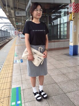 「URBAN RESEARCH（アーバンリサーチ）のアイテム（スカート、グレー系）」を使った、tarakichiさん（レディース・160cm）の夏コーディネート