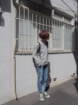 「Ungrid（アングリッド）のフレイドヘムストスリ（デニムパンツ）」を使った、知久友里恵さん（レディース・165cm）の春コーディネート