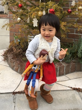 「H&M（エイチ・アンド・エム）のアイテム（ベスト）」を使った、MiReℹ︎さん（キッズ・80cm）の冬コーディネート