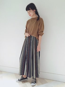 「アイテム（バングル/リストバンド）」を使った、るこ。さん（レディース・170cm・20代）の秋コーディネート