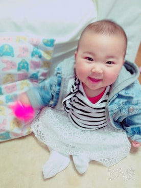 「オーガンジー」｜「アイテム（デニムジャケット）」を使った、moooooさん（キッズ・70cm）の春コーディネート