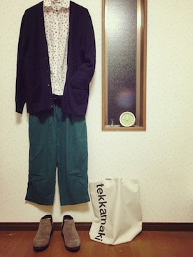 「花柄シャツ」｜「アイテム（その他アウター）」を使った、た。さん（レディース・160cm）の秋コーディネート