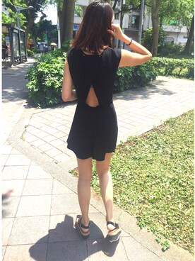 「PULL&BEAR（プルアンドベア）のアイテム（サンダル）」を使った、Vivian Kuoさん（レディース・165cm）の夏コーディネート