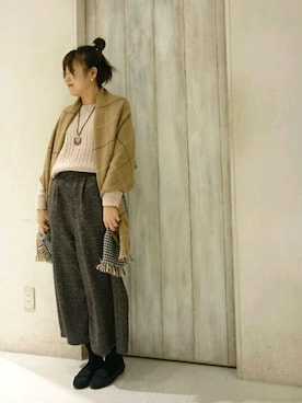 「ツイードパンツ」｜「アイテム（アクセサリー）」を使った、のんのんさん（レディース・155cm）の冬コーディネート