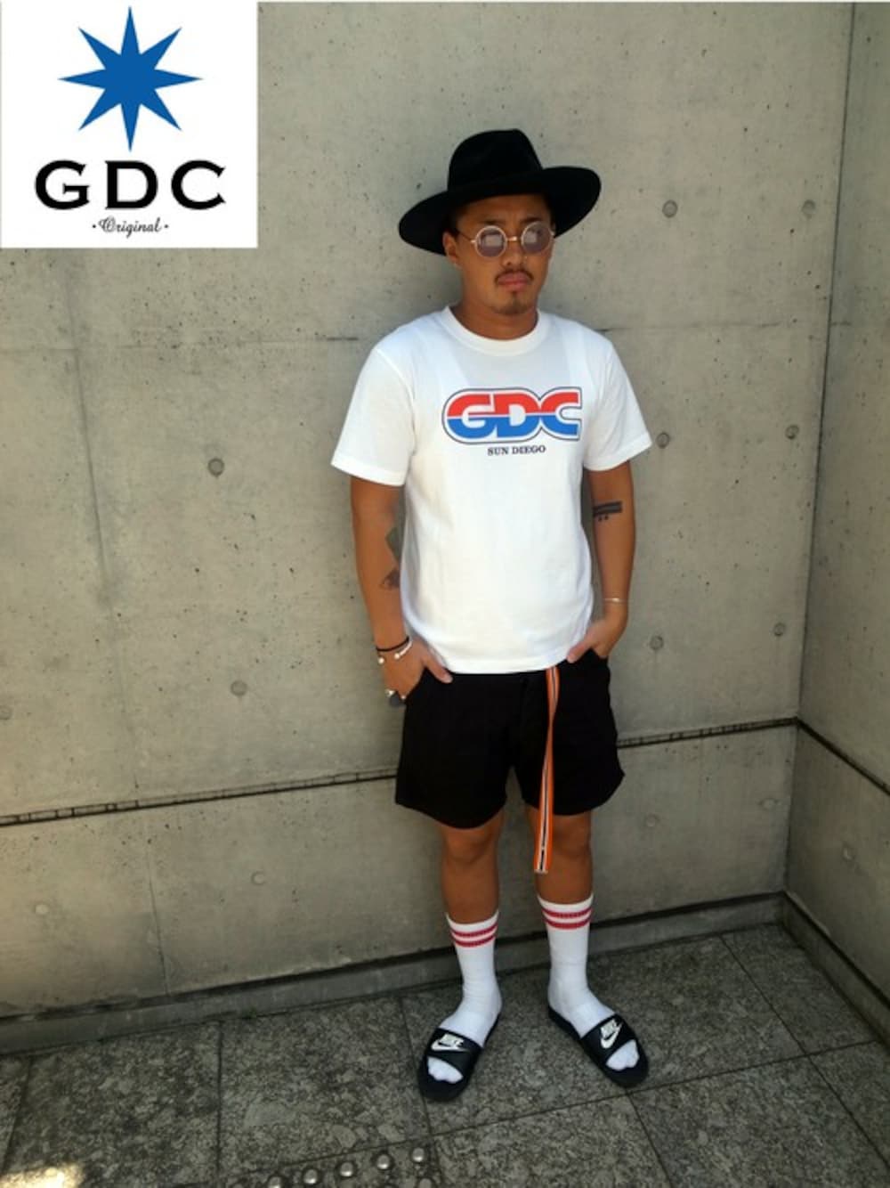 GDC（ジーディーシー）の「TRICO LOGO tee（Tシャツ/カットソー