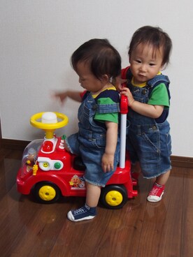 「お揃い」｜「アイテム（サロペット/オーバーオール）」を使った、yuriyuriさん（キッズ・80cm）の夏コーディネート
