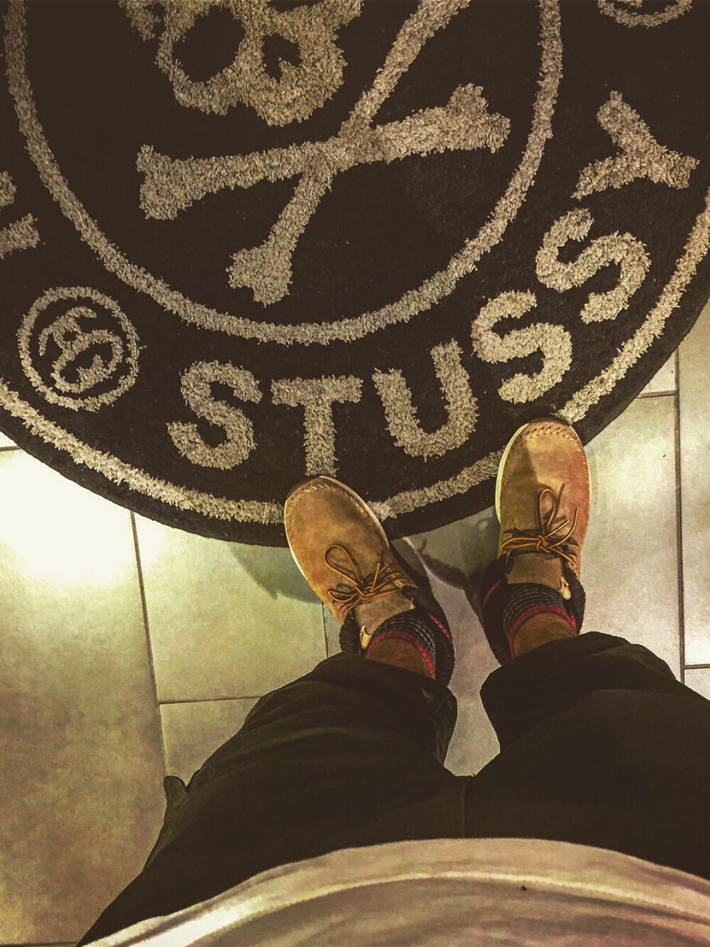 「mmj、mastermind JAPAN、stussy、outfitoftheday」｜「VISVIMのアイテム（スニーカー、ベージュ系）」を使った、LIALさん（メンズ・173cm）の秋コーディネートの1枚目の写真