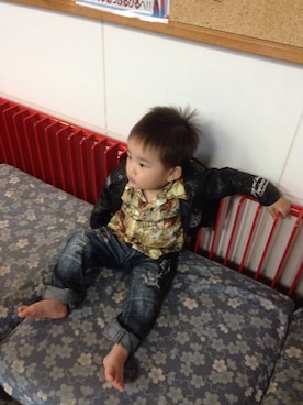 「アイテム（ナイロンジャケット）」を使った、Yuya Kobayashiさん（キッズ・90cm）の秋コーディネート