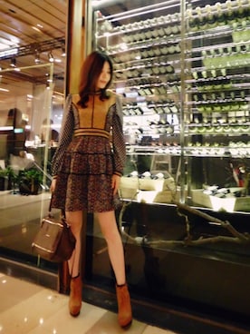 「GIVENCHY」｜「アイテム（ワンピース/ドレス）」を使った、Elsaさん（レディース・161cm）の秋コーディネート