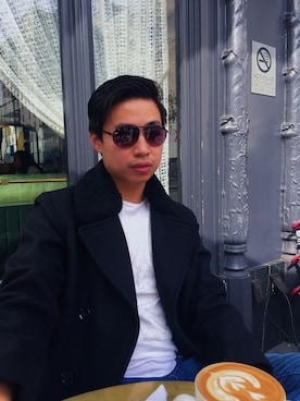 「VINCE（ヴィンス）のアイテム」を使った、Andrew Siaさん（メンズ・173cm）の秋コーディネート