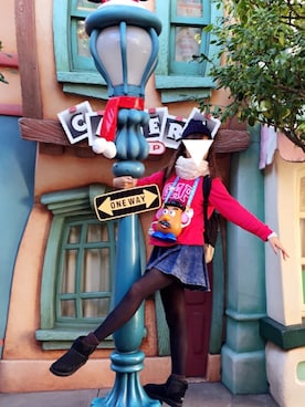 「ディズニーコーデ」｜「アイテム（パーカー、ピンク系）」を使った、ちかさん（レディース・170cm）の冬コーディネート