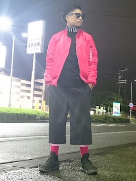 「red」｜「アイテム（ミリタリージャケット）」を使った、ＹＡＭＡＧＵＣＨＩ　ＴＳＵＹＯＳＨＩさん（メンズ・173cm）の秋コーディネート