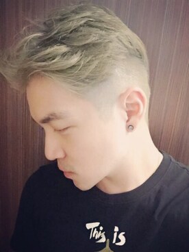 「me（ミイ）のアイテム」を使った、Brandon Lowさん（メンズ・178cm）の冬コーディネート