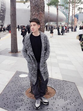「ALDO（アルド）のアイテム（スニーカー）」を使った、Brandon Lowさん（メンズ・178cm）の秋コーディネート
