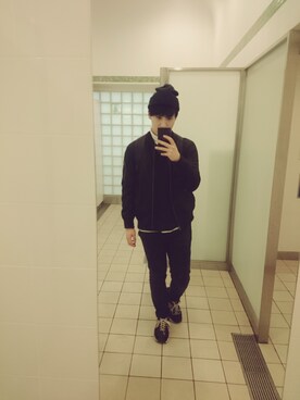 「暗め」｜しんさんさん（メンズ・177cm）の冬コーディネート