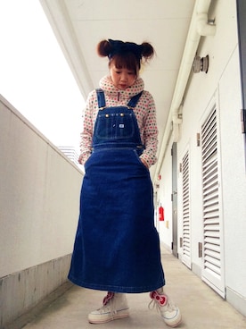 「白いスニーカー」｜「アイテム（サロペット/オーバーオール）」を使った、ｓａｙｕさん（レディース・155cm）の冬コーディネート