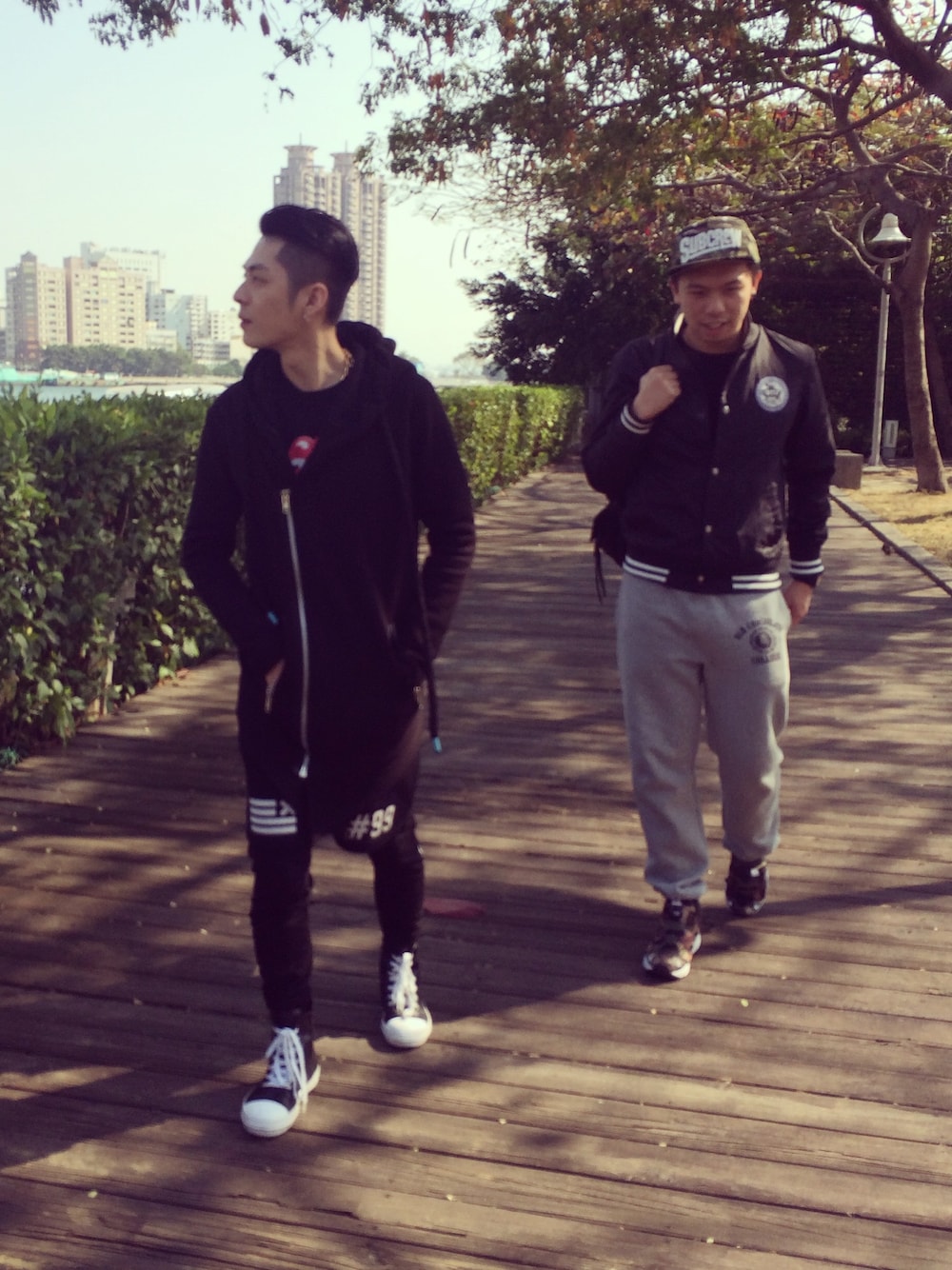 「AAPE、RICK OWENS、PUMP FURY、Subcrew、dxpechef」｜「Rick OwensのRick Owens sneakers（その他シューズ、ブラック系）」を使った、lemonさん（メンズ・177cm）の夏コーディネートの1枚目の写真