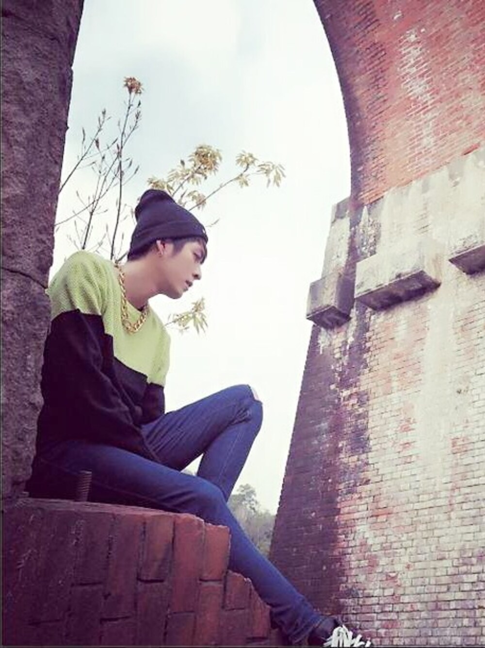 「winter、beanie、skinny、casual、Taiwan、TAIPEI」｜「ZARAのアイテム（ニット/セーター、グリーン系）」を使った、lemonさん（メンズ・177cm）の冬コーディネートの1枚目の写真
