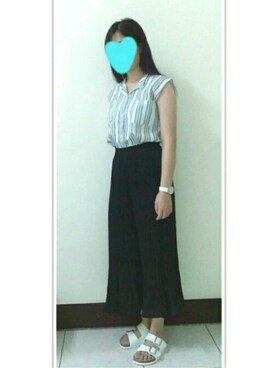 「SILVERのアイテム（ピアス（両耳用）、シルバー系）」を使った、Hs.cさん（レディース・166cm）の春コーディネート