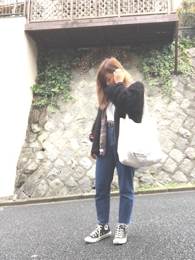 「リメイクデニム」｜「アイテム（トートバッグ）」を使った、アライ マミコさん（レディース・157cm）の春コーディネート