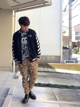 「off white（オフホワイト）のアイテム（ブルゾン）」を使った、Nさん（メンズ・172cm）の冬コーディネート