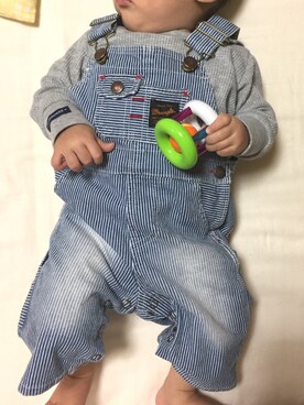 「Wrangler（ラングラー）のアイテム（サロペット/オーバーオール）」を使った、HrUmさん（キッズ・70cm）の秋コーディネート