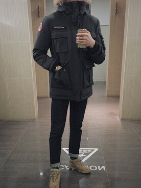 「daily look」｜「アイテム（マウンテンパーカー）」を使った、myeonghoo_さん（メンズ・185cm）の冬コーディネート