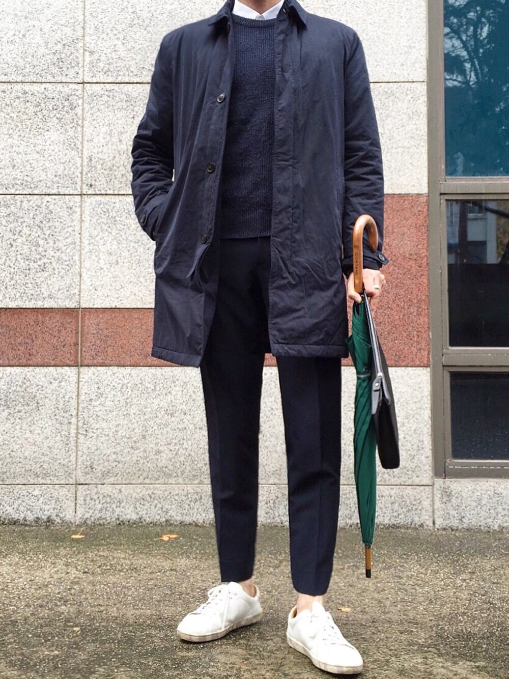 「daily look、ootd、korea、fashion、street、STYLE、ZARA、men、lookbook」｜「TOMMY HILFIGERのアイテム（チェスターコート、ブルー系）」を使った、myeonghoo_さん（メンズ・185cm）の秋コーディネートの1枚目の写真