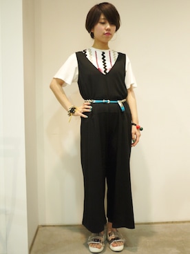 「TOGA（トーガ）のアイテム（アクセサリー）」を使った、ホリユキノさん（レディース・155cm）の春コーディネート