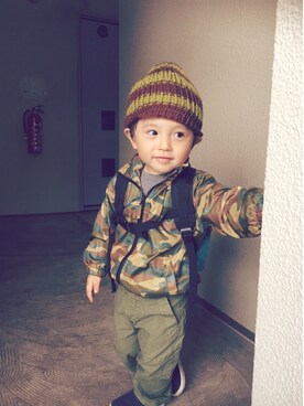 「OSHKOSH（オシュコシュ）のアイテム（カーゴパンツ）」を使った、futoさん（キッズ・80cm）の秋コーディネート