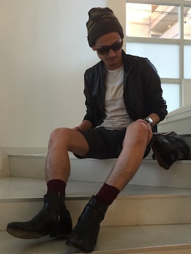 「ハーフパンツ」｜「アイテム（ライダースジャケット）」を使った、山本晃大さん（メンズ・175cm）の秋コーディネート