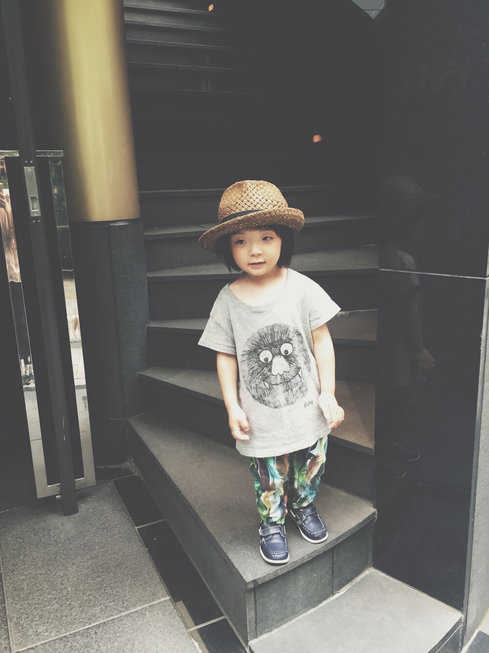 「キッズコーデ、kids、バースデイ、birthday、bobochoses、Sunny Landscape、wolf&rita、男の子」｜「BOBO CHOSESのアイテム（Tシャツ/カットソー、グレー系）」を使った、nayuさん（キッズ・100cm）の夏コーディネートの1枚目の写真
