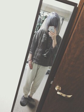 「アイテム（コインケース）」を使った、satomiさん（レディース・157cm）の秋コーディネート