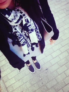 「アイテム（クラッチバッグ、グレー系）」を使った、🥐S.S.Caramelさん（レディース・164cm）の冬コーディネート