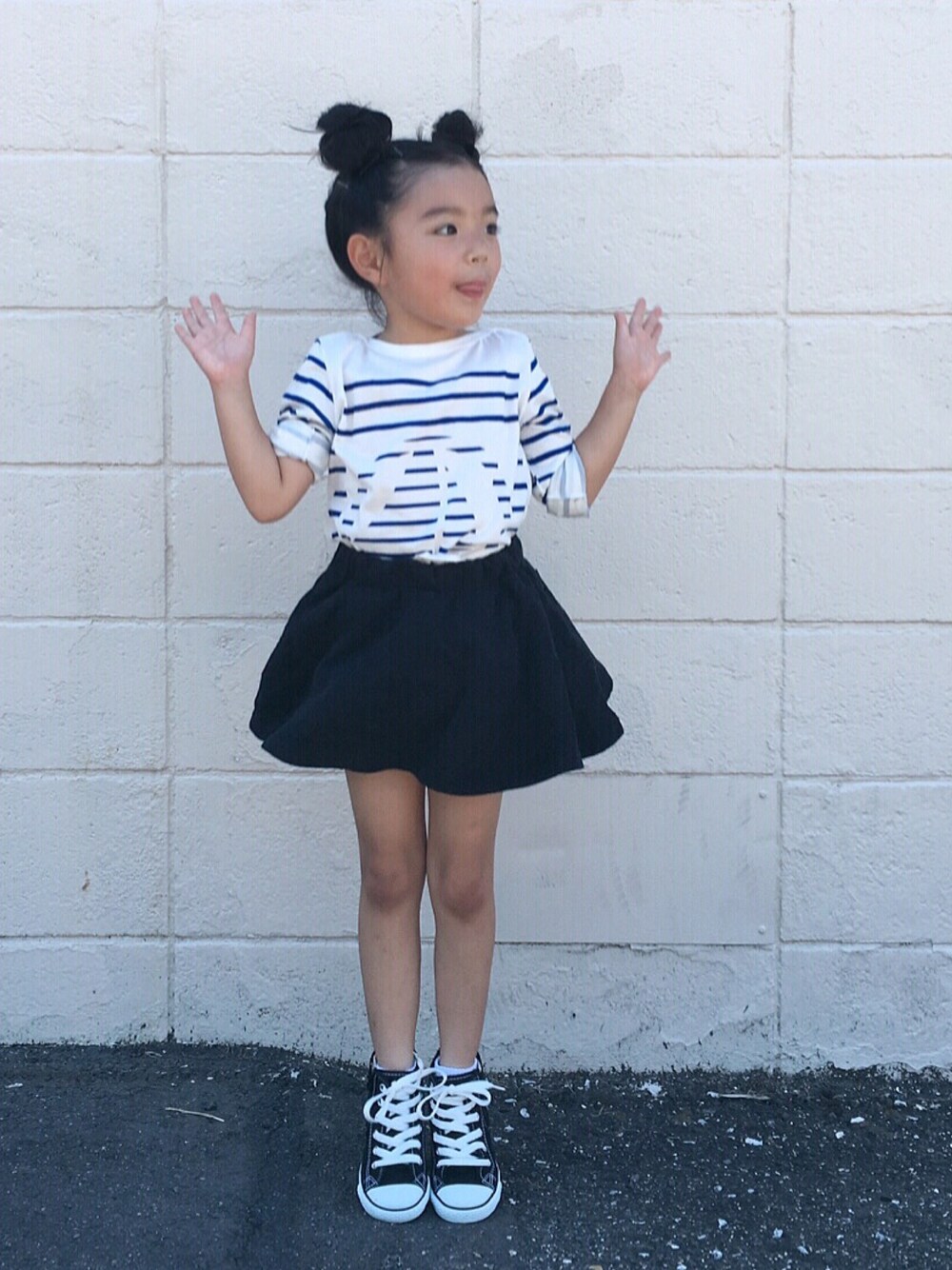 「プチバトー、petit bateau、ボーダー、stripes、ストライプ、ヨット柄、5歳、女の子、ミッキーヘアー」｜「PETIT BATEAUのアイテム（Tシャツ/カットソー、ブルー系）」を使った、memeさん（キッズ・110cm）の夏コーディネートの1枚目の写真
