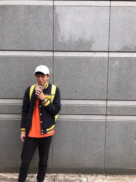 「CACO（カコ）のアイテム（帽子）」を使った、林廷安さん（メンズ・173cm）の秋コーディネート