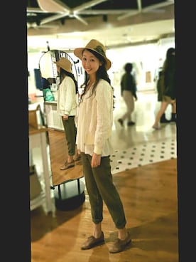 「index（インデックス）のアイテム（キャップ）」を使った、張蘋さん（レディース・160cm）の春コーディネート