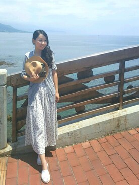 「index（インデックス）のアイテム（ハット）」を使った、張蘋さん（レディース・160cm）の夏コーディネート