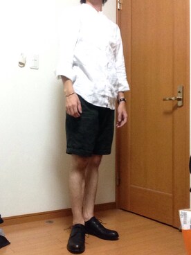 tomoさんの「MEN プレミアムリネンスタンドカラーシャツ（長袖）A」を使ったコーディネート
