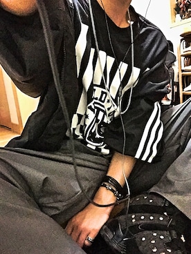 「KTZ（ケイティーゼット）のアイテム（Tシャツ/カットソー、ブラック系）」を使った、Taigaさん（メンズ）の夏コーディネート